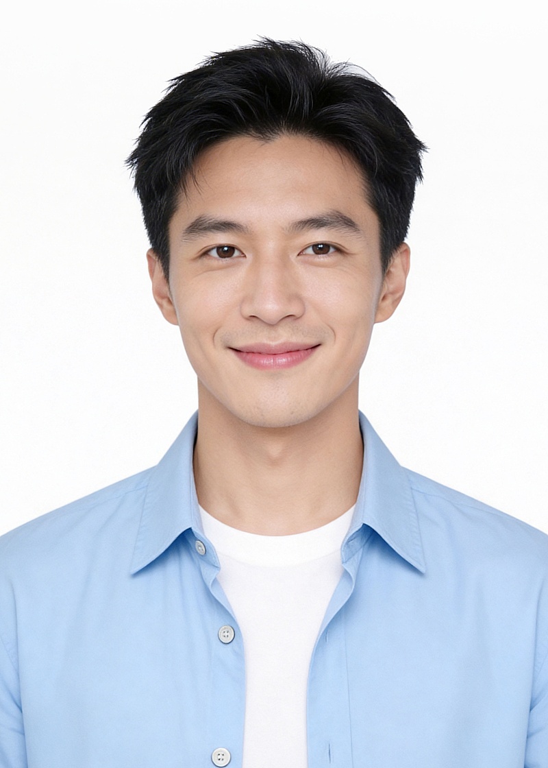 简约休闲蓝色衬衫男生白底证件照