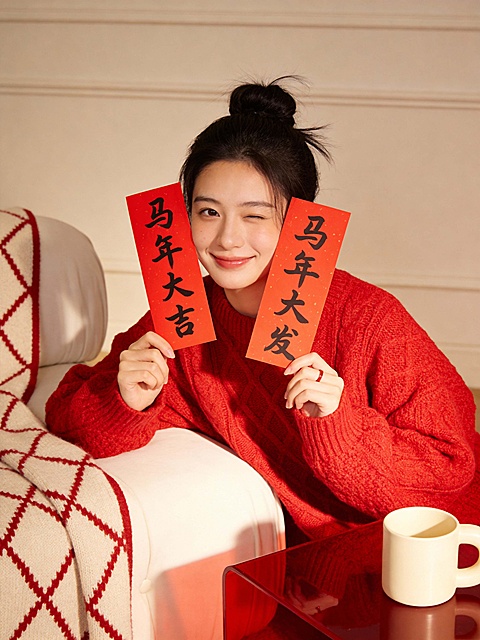 新春春节手持对联生活照
