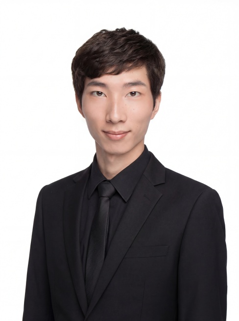 制作一张专业帅气的半身职业形象照，黑色穿搭预览效果