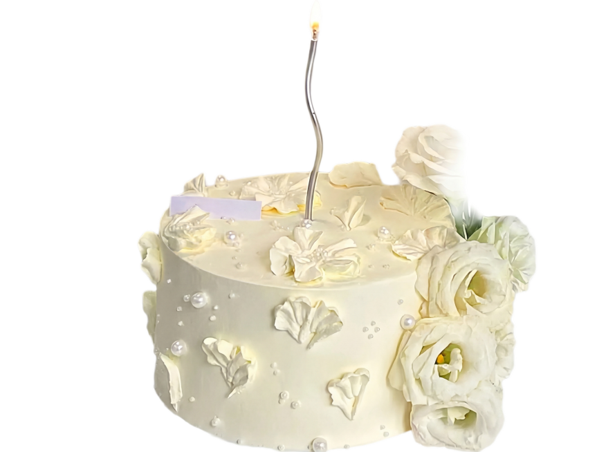 把整个蛋糕抠出来，并消除蛋糕的底托预览效果