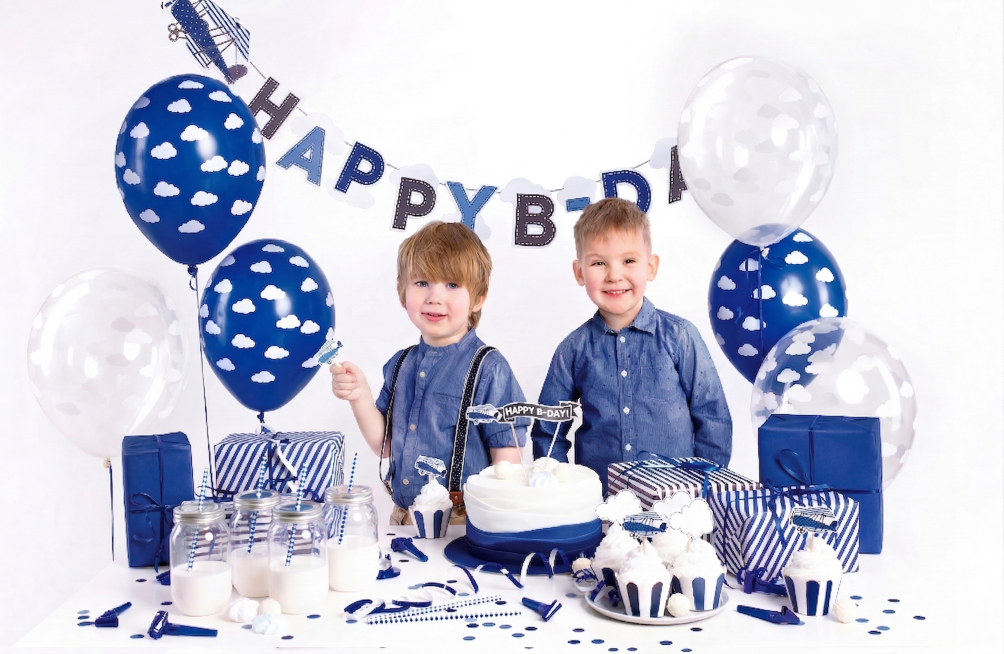 去掉图片里所有蓝色的丝带，其他内容保持不变预览效果