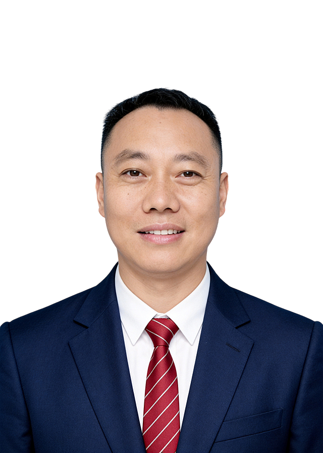 保留第一张图中人物发型,脸型,年龄特征生成标准样式纯正面证件照;人物主体严格居中,头部大小与位置严格对齐第二张图,双肩水平平衡,面部中轴线对齐画面中心,正视前方;标准证件照构图,人物绝对居中;头顶上方距离上边缘高度10%,下巴距离画面下边缘高度30%,人物主体占比约68%;肩部平展与画面水平轴平行;头部占比严格对齐第二张图;提亮肤色,消除暗沉,清透裸妆,隐形毛孔,均匀肤色,唇色自然提亮;肤色白皙细腻,肤质呈现匀净哑光质感(自然白皙);轻透裸妆+重点提亮;唇色润泽(半哑光质地);眼神澄澈,看向镜头,气质自信,嘴角微微上扬表情自然;耳廓可见度一致;肩部平展,肩线与画面水平轴平行;头肩比例协调呈现;免冠,不戴帽子,无头饰,无发带;身着修身精纺羊毛混纺面料的深蓝色西装外套,平驳领(商务感正式感);内搭白色衬衫,搭配红色条纹领带;不戴眼镜,无胡子,保留面部痣,提亮调白肤色;柔和正面顺光均匀柔光,面部明亮无硬影,背景均匀提亮,画质清晰,零噪点降噪;面部清晰;背景亮度均匀统一;高清锐利画质,细节清晰可见;零噪点处理;色彩还原自然,均匀柔和布光,无明显阴影,面部光影干净,柔光正面打光,自然光影过渡,皮肤质感细腻,哑光质感;标准焦段50mm,纯正面,入境范围头部至胸部以上区域,F/4光圈(兼容F/2.8-F/4区间),平视视角(镜头与人物视线完全齐平);正视视图;人物绝对居中(居中构图),位于画面中心;严格限定标准证件照规格;视线水平(瞳孔连线与画面水平线平行);双耳对称露出,双肩水平且平衡,头部占比严格对齐垫图,禁止大头照(画面铺满画布,无边框留白);专业证件照质感,高清人像质感,细腻皮肤纹理;严格按照第一张图内容生成,分辨率4K;极简纯色蓝色背景;禁止裁切头顶, 禁止额头被截, 禁止超大头, 禁止主体溢出画面, 禁止偏头/倾斜;头顶上边距8-10%, 头部高度60-68%, 双眼高度56-58%, 严格对齐第二张垫图;画面比例5:7