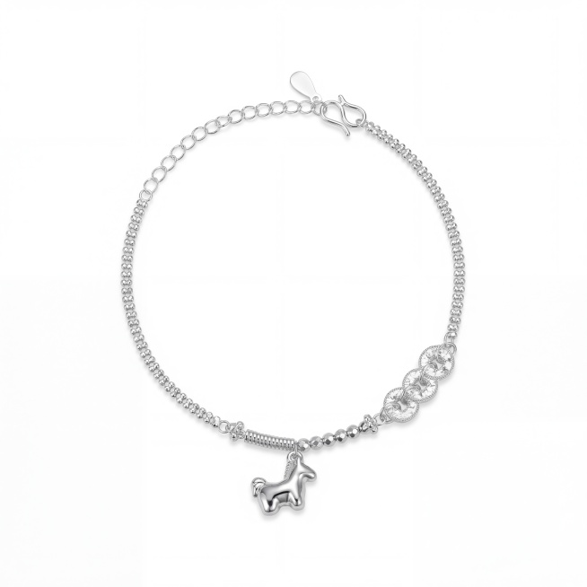 产品主体位于画面绝对正中心，垂直居中，水平居中，顶部空白区域与底部空白区域高度严格相等，严禁偏下，严禁贴边，严禁切图。正视，高角度俯拍，无手持。
必须将主体与背景完全物理剥离（抠图级剥离），非主体区域预览效果