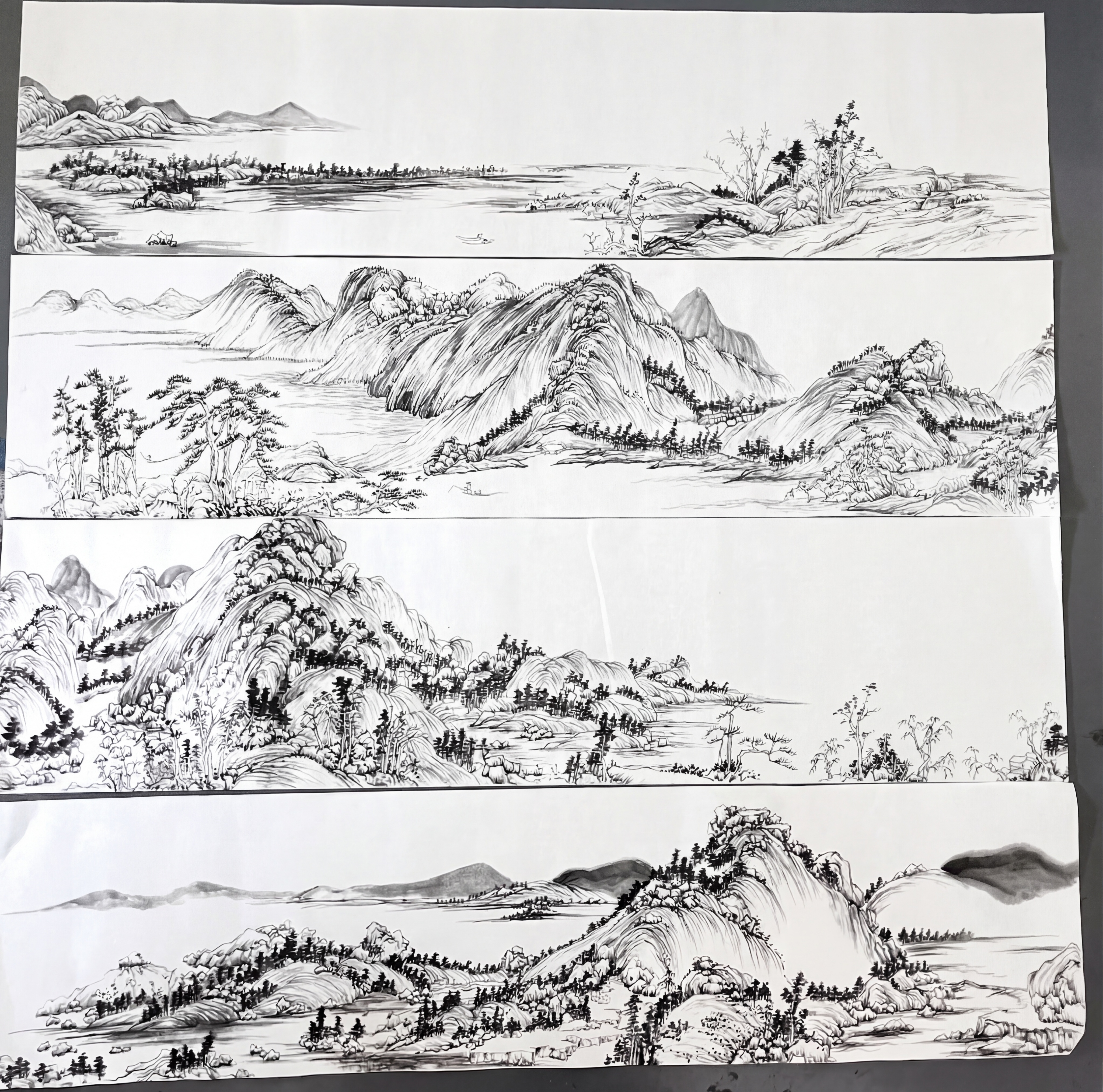 修复中国山水画的纸张揉搓痕迹，保持原画作的水墨风格和细节，使画… - 图片创意预览