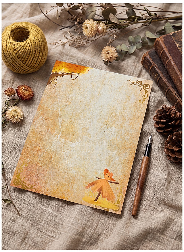 超写实静物摄影，俯视角度，保留参考图信纸的米色复古底色，将A4信纸平整铺在亚麻纱布上；信纸旁放置钢笔，右侧搭配松果与旧书本，左上角放天然黄麻绳团，背景点缀干花枝叶；自然森系ins风格，突出纸张、纱布、木头的真实纹理质感，高清商业摄影，柔和高级色调，背景虚化，主体清晰，无文字水印，风格和谐自然