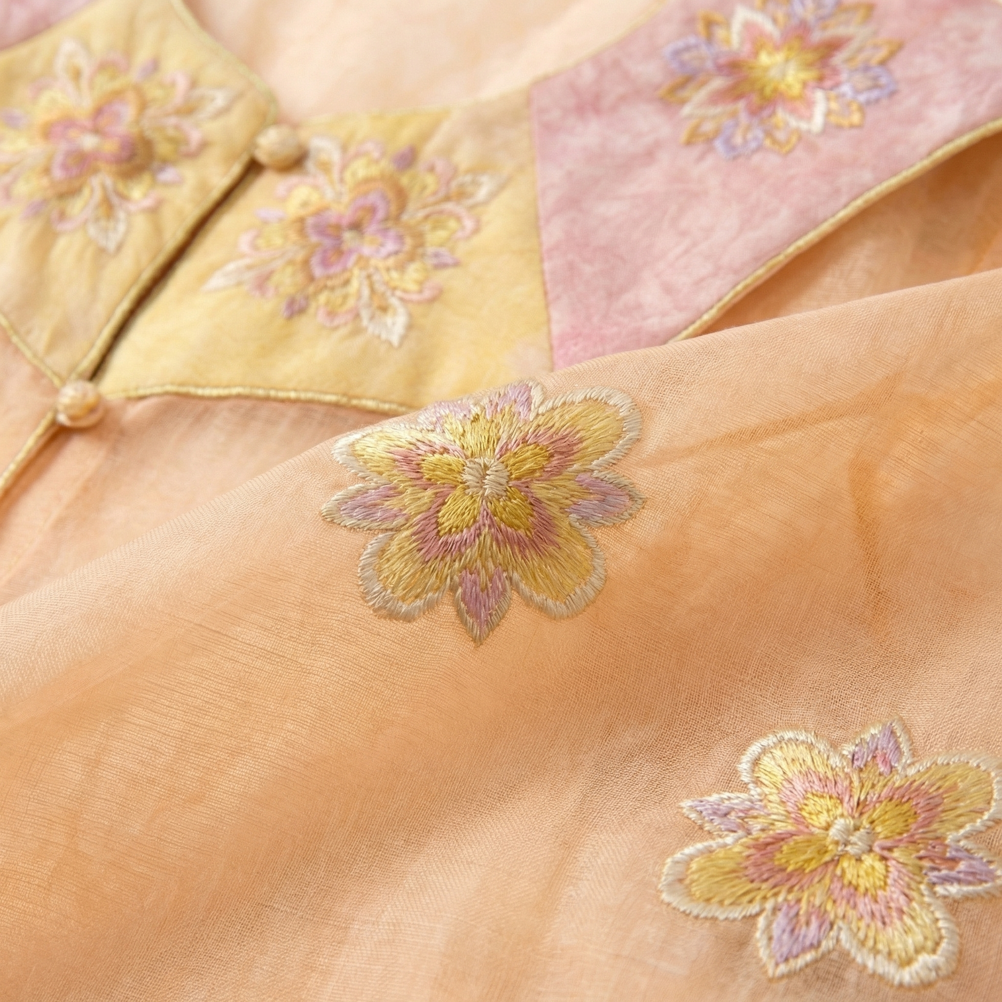 生成这件衣服的面料细节特写图片，重点突出面料的细节、纹理和质感… - 图片创意预览