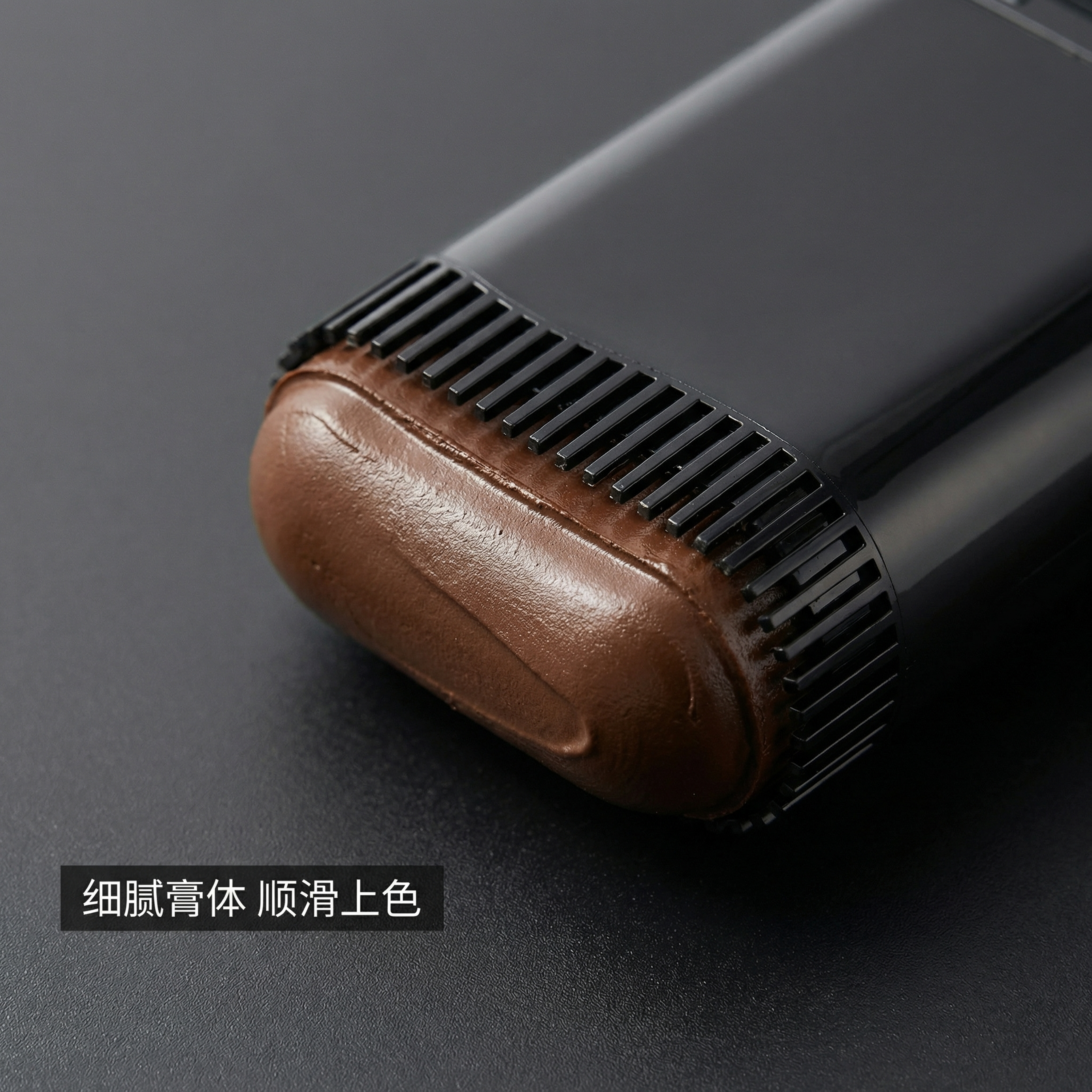 [主图 3] 宝薇泉美发棒质地展示 [氛围风格] 真实质感微距… - 图片创意预览