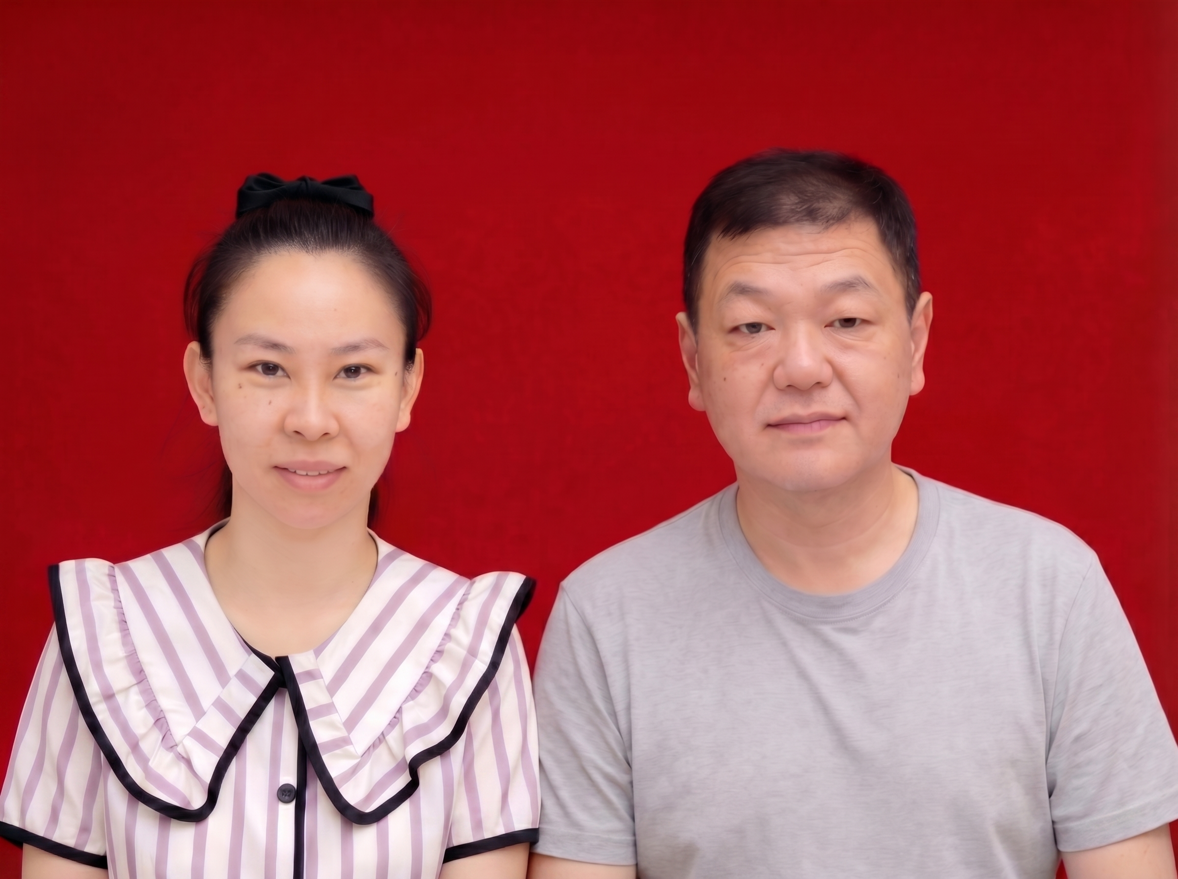 让女方的胳膊和男方的胳膊稍微重叠一点，保持横版构图，保留红色背… - 图片创意预览