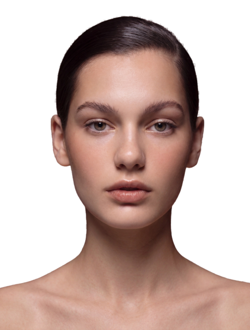 去掉图片中所有文字信息，背景修改为透明，模特为正脸不要歪头，保持模特本身和皮肤质感不变，高清人像，去除所有文字和背景元素预览效果