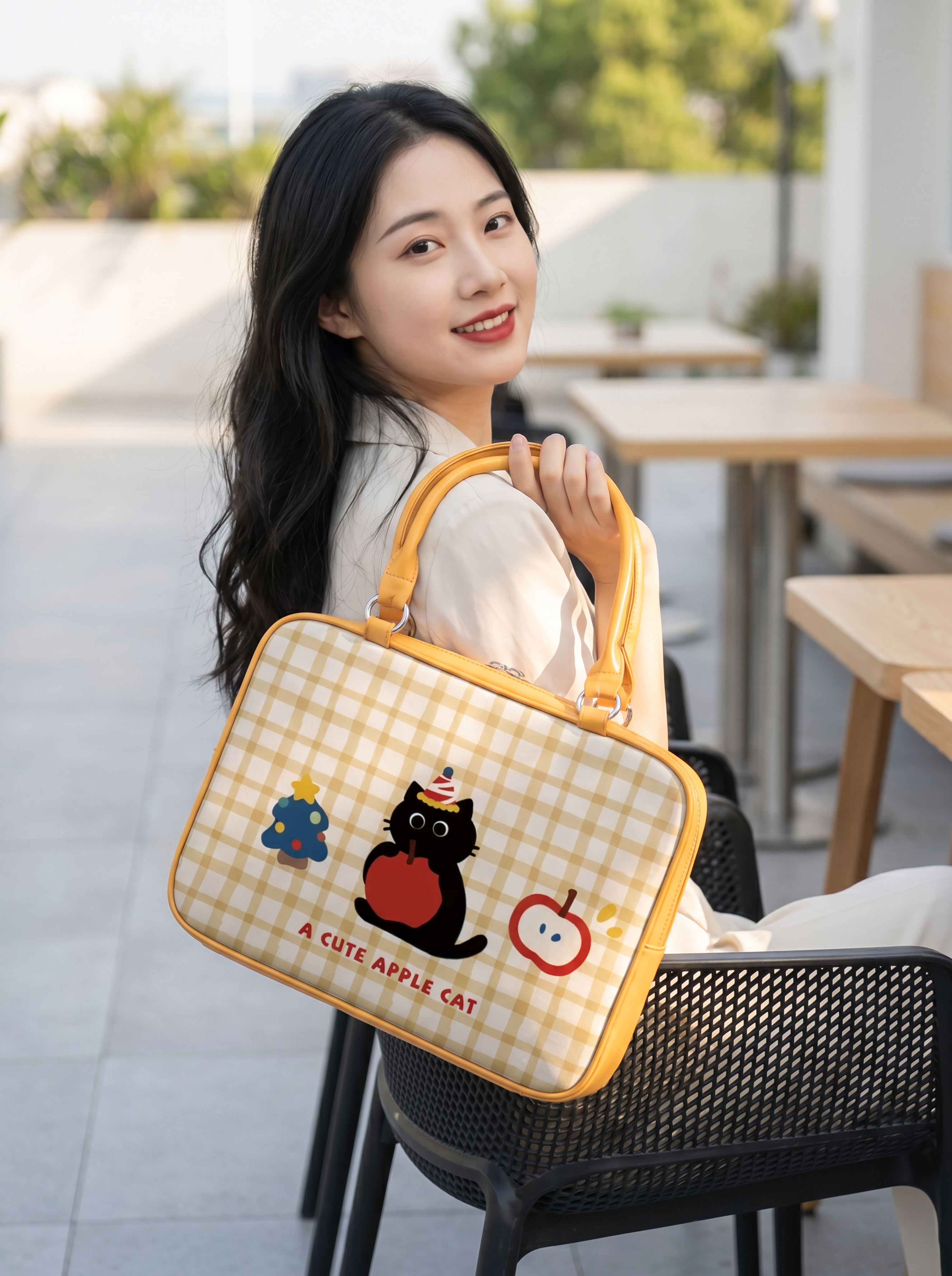 生成商品场景图 - 图片创意预览