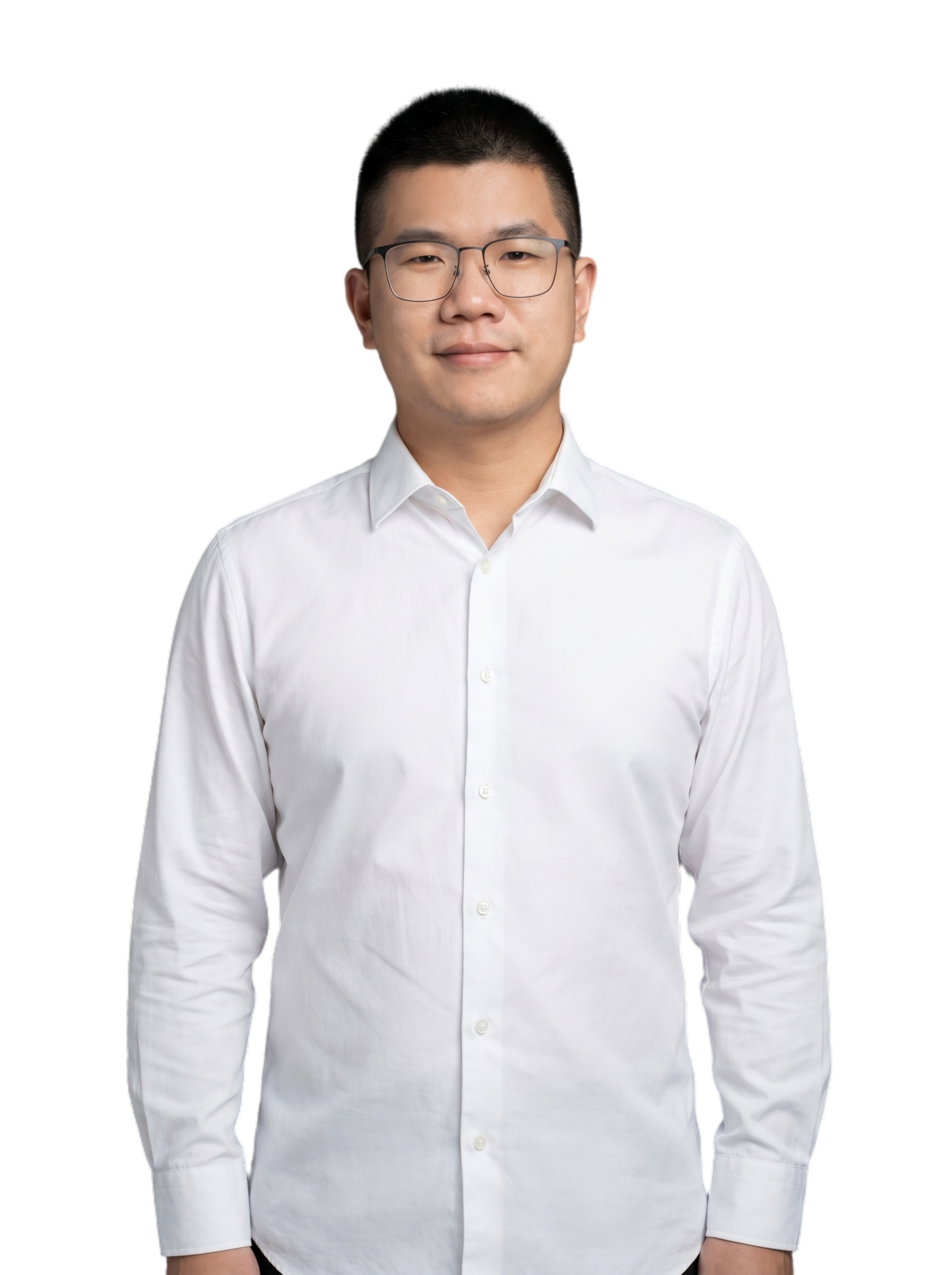 参考图中保留人物脸型、发型、年龄、眼镜等特征生成职场形象照,标… - 图片创意预览