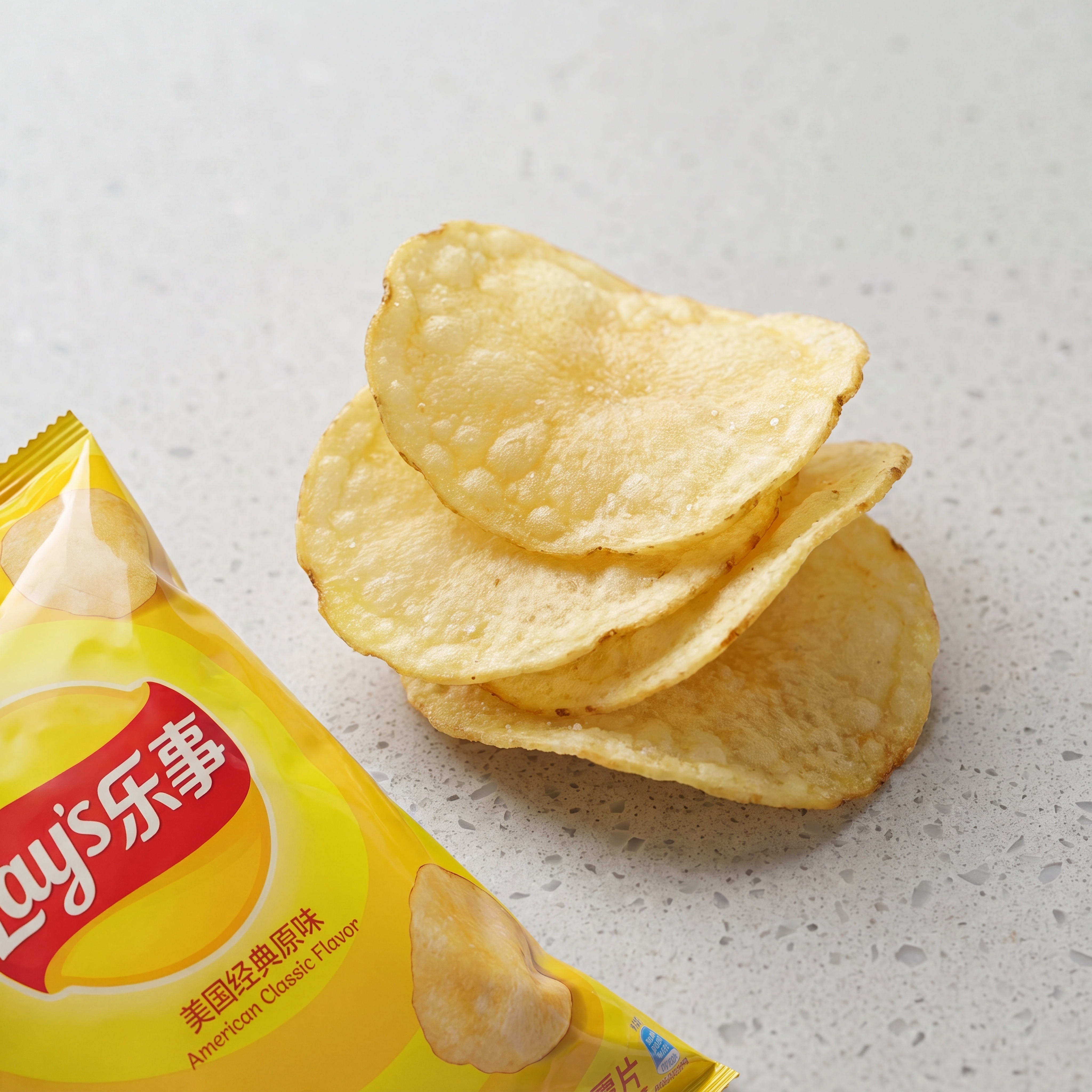 1:1 正方形微距食材特写，薯片原料材质细节展示图，严格还原上… - 图片创意预览