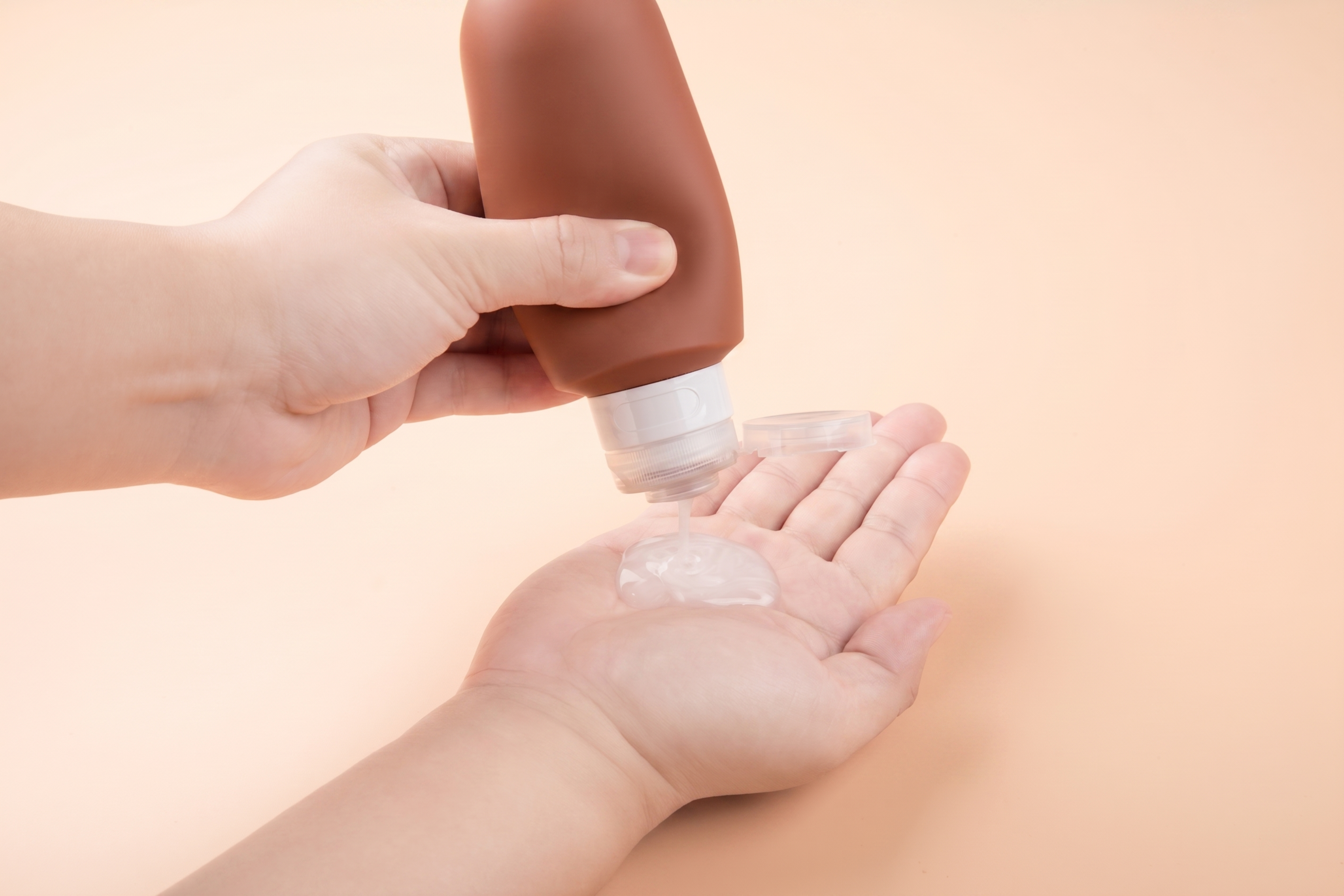 「图片1」精修图片，去除产品上的瑕疵，污渍，划痕，。把手部皮肤… - 图片创意预览