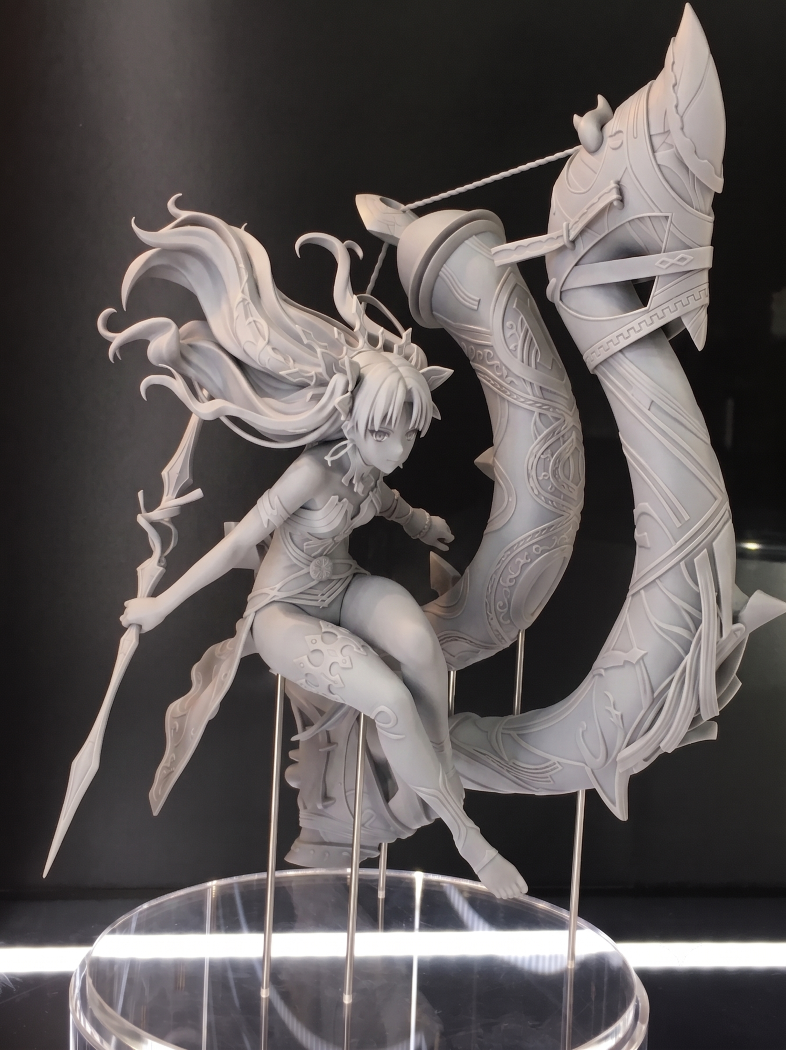 将手办的颜色还原回素灰模效果，去除所有上色，恢复为整体灰白色灰… - 图片创意预览
