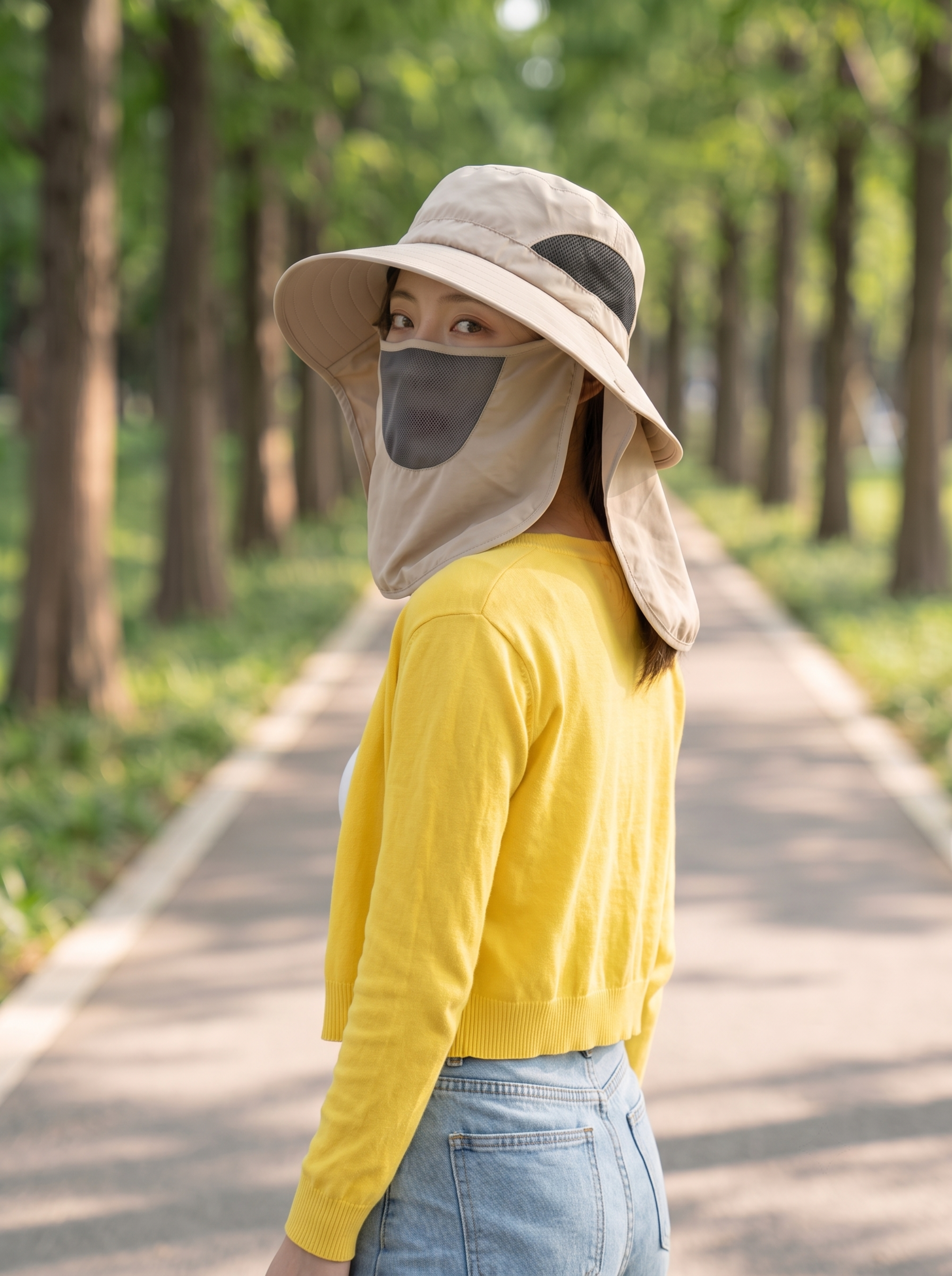 【主体保护指令】请保持同一模特、同一遮阳帽子、同一场景光感，一… - 图片创意预览