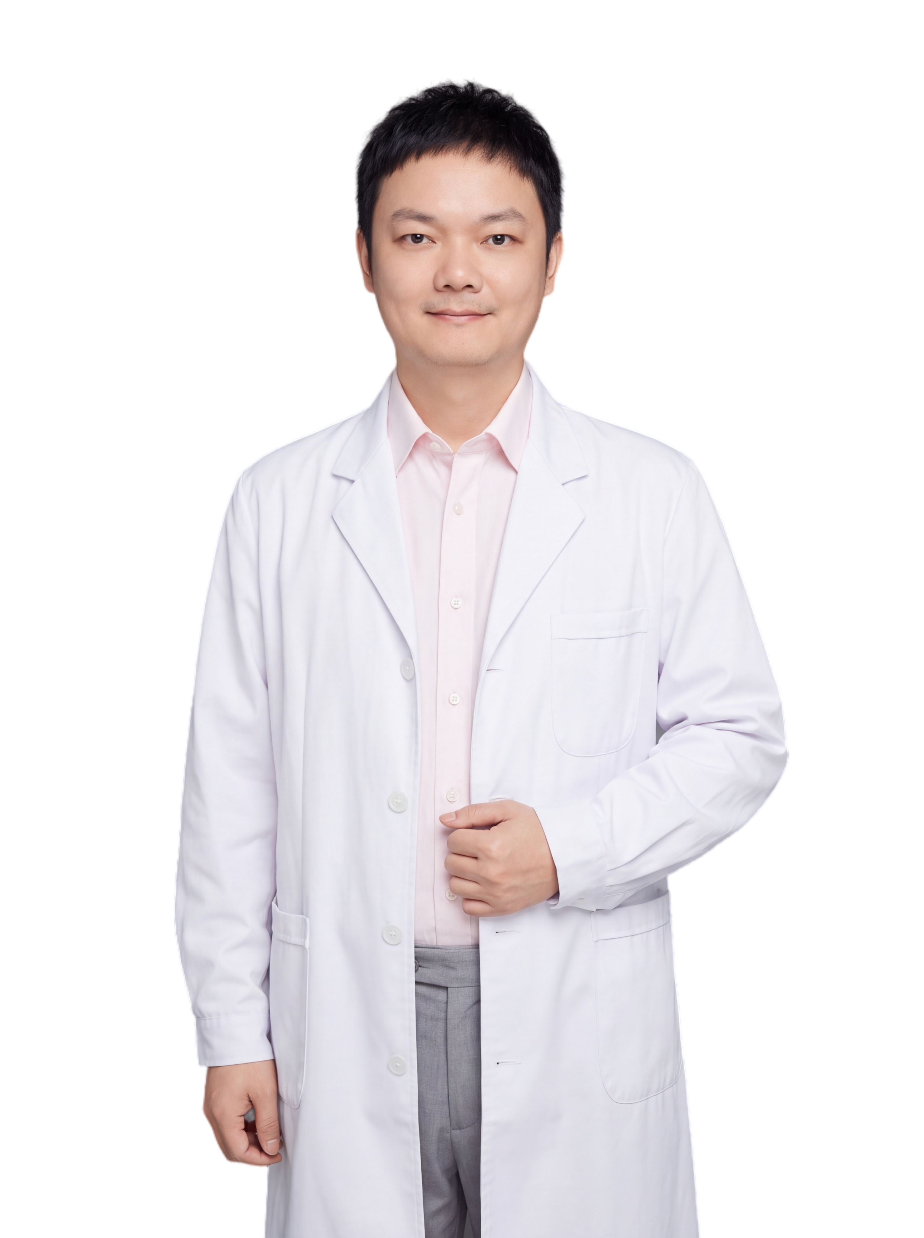 参考图中保留人物脸型、发型、年龄等特征生成医生职业形象照,标准… - 图片创意预览