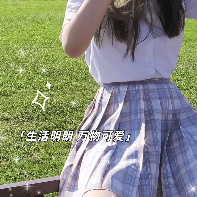 人物穿搭OOTD晒照自拍模板预览效果