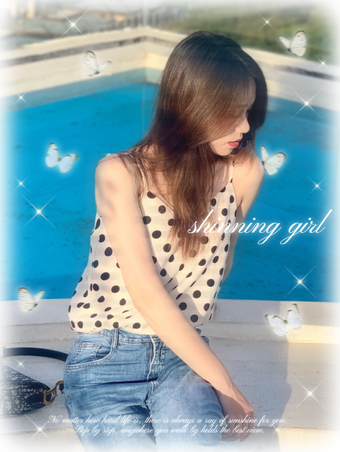 三八妇女节蝴蝶特效节日祝福简约风plog模板预览效果