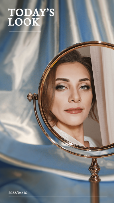 Literary Fashion Style Mirror Element Woman Personal Image Display Instagram Story