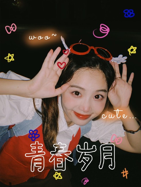 青春少女晒照自拍涂鸦风plog模板预览效果