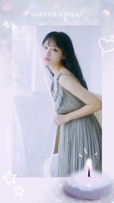 生日海报紫色蜡烛预览效果