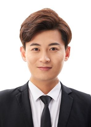 一寸证件照-商务西装男士白底证件照