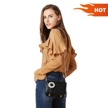 Women's Shirt and Jeans Fashion Hot Popular Badge Label Ecommerce Product Image