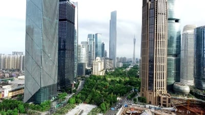 现代城市中心区的现代建筑