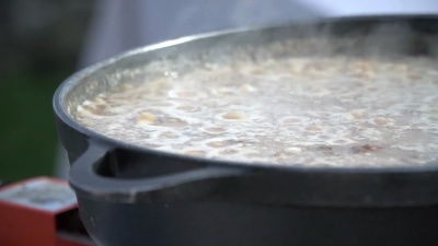 烹调海鲜饭