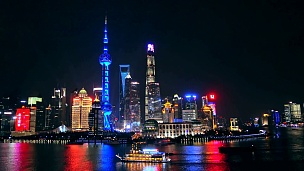 上海浦东夜间上海，浦东是中国最繁华的金融区，中国。