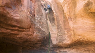 犹他州摩押峡谷登山