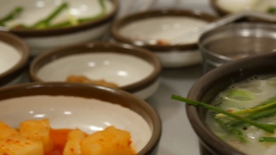 餐馆里的韩国猪肉汤
