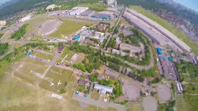 降落伞落地舱