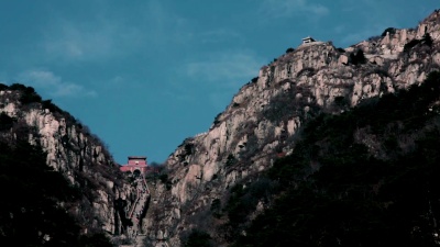 中国泰山的戏剧性楼梯