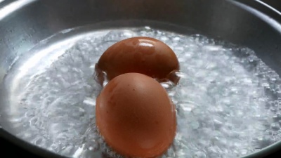 锅里煮鸡蛋