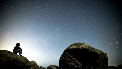人类在CT上观察夜空的时间