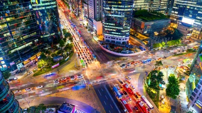 韩国首尔江南市夜间交通时间
