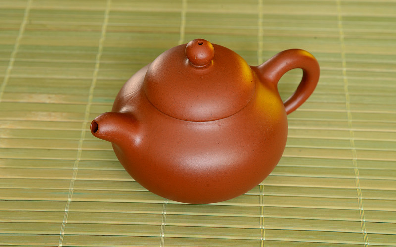 中国泥茶壶。