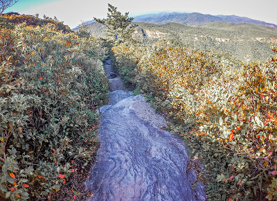 桌岩山nc顶部景观视图