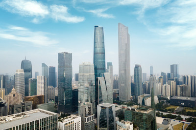 航拍广州金融中心建筑景观及天际线全景