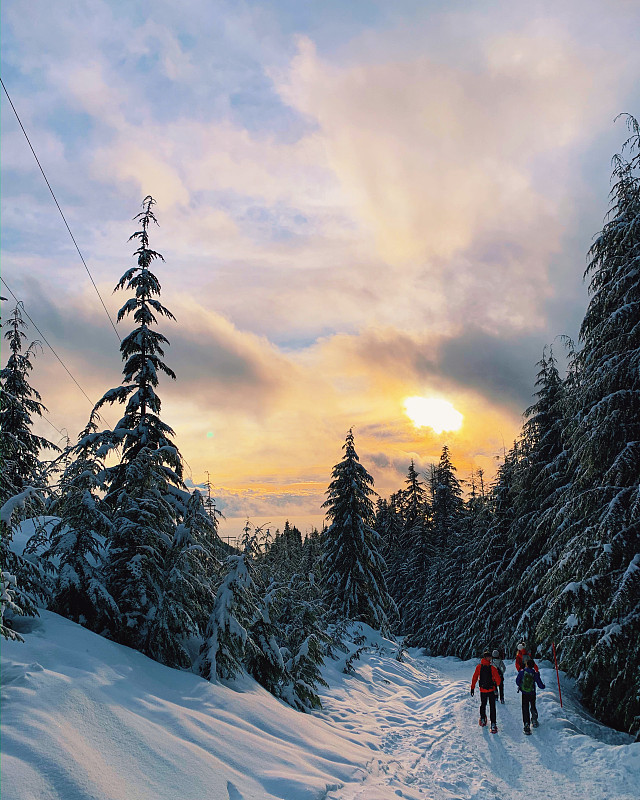 Winter Hike in Canada during the Golden Hour