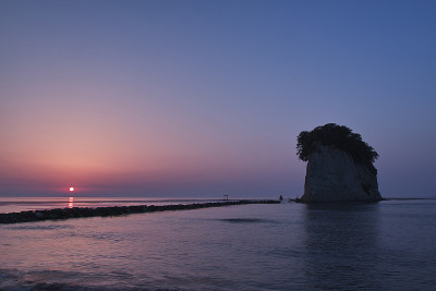 三岛的黎明