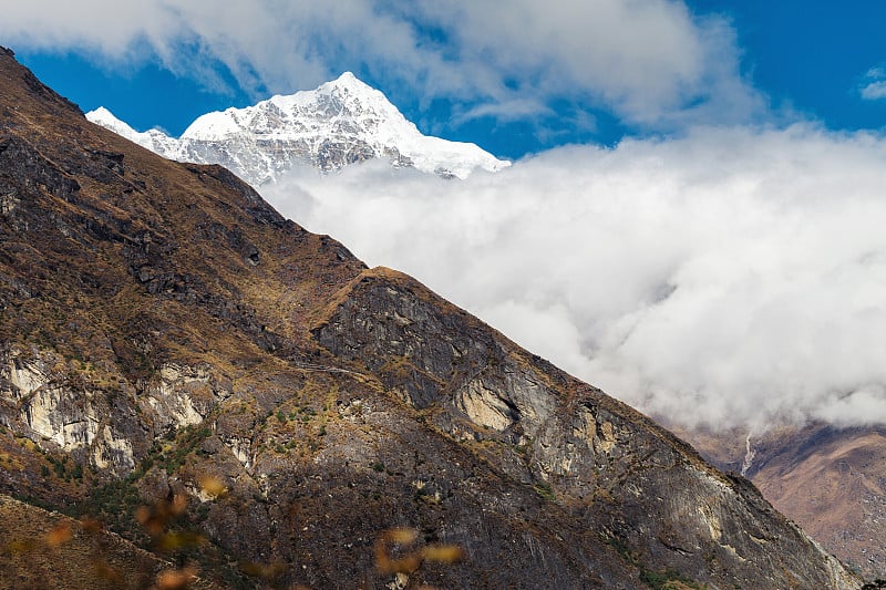 云中之山