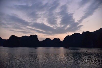 下龙湾日落