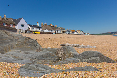 英国德文郡的Slapton Sands海滩和岩石