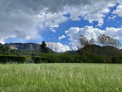 贝加莫山谷