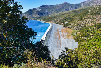 科西嘉岛的Nonza海滩