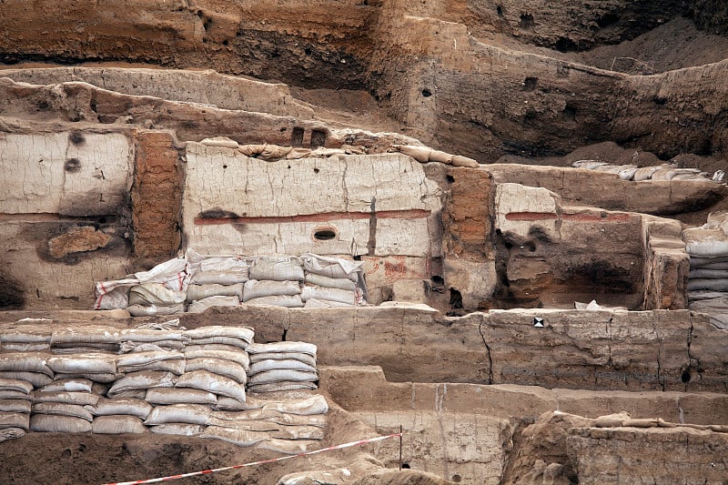 名叫科尼亚(土耳其)。建于公元前7500年。