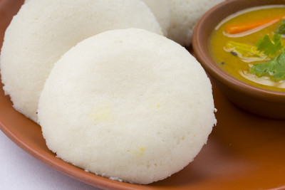悠闲地或Idli