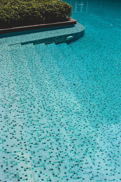 水池中的Aqua马赛克